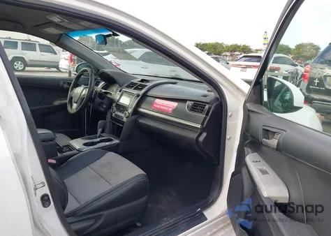 2014 Toyota Camry Se z USA, uszkodzony, nr VIN 4T1BF1FK7EU310423